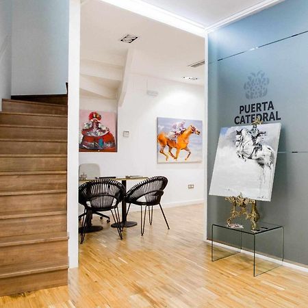 Revitalized Apartment In Historical Building Жирона Экстерьер фото