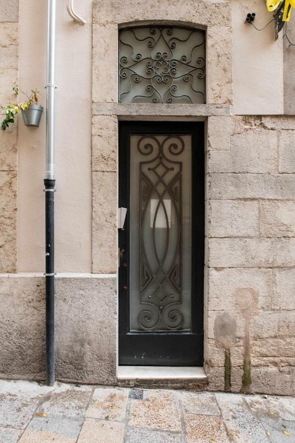 Revitalized Apartment In Historical Building Жирона Экстерьер фото