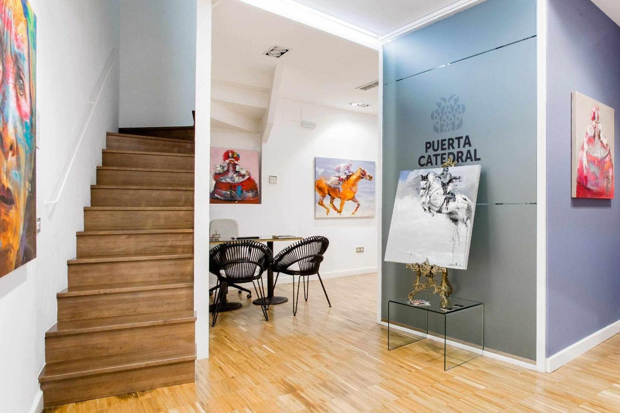 Revitalized Apartment In Historical Building Жирона Экстерьер фото